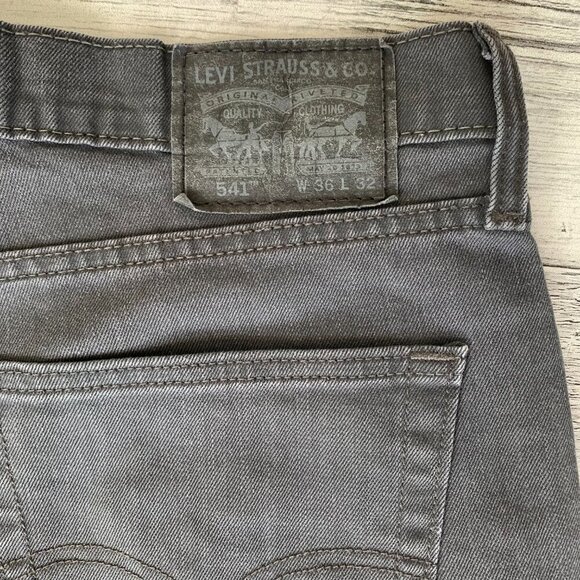 Levi's 541 Black Denim Athletic Taper Stretch Jeans - Picture 6 of 15